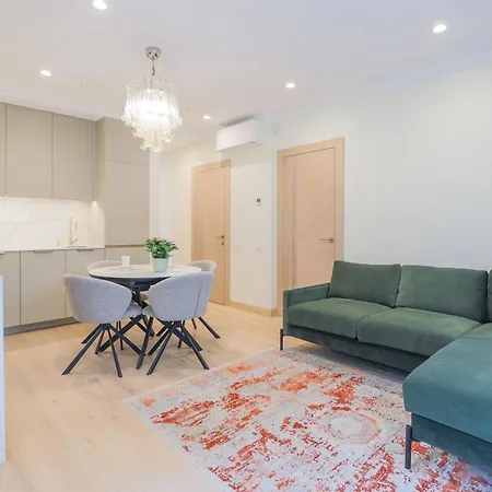 Simpsono Apartamentai * Паланга