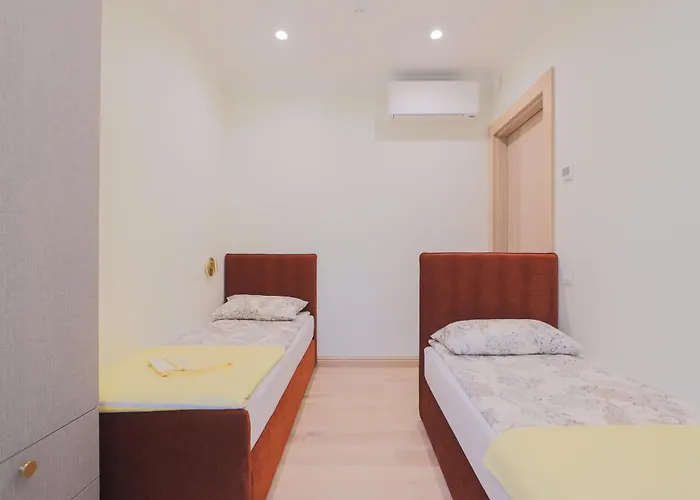 Simpsono Apartamentai דירה *